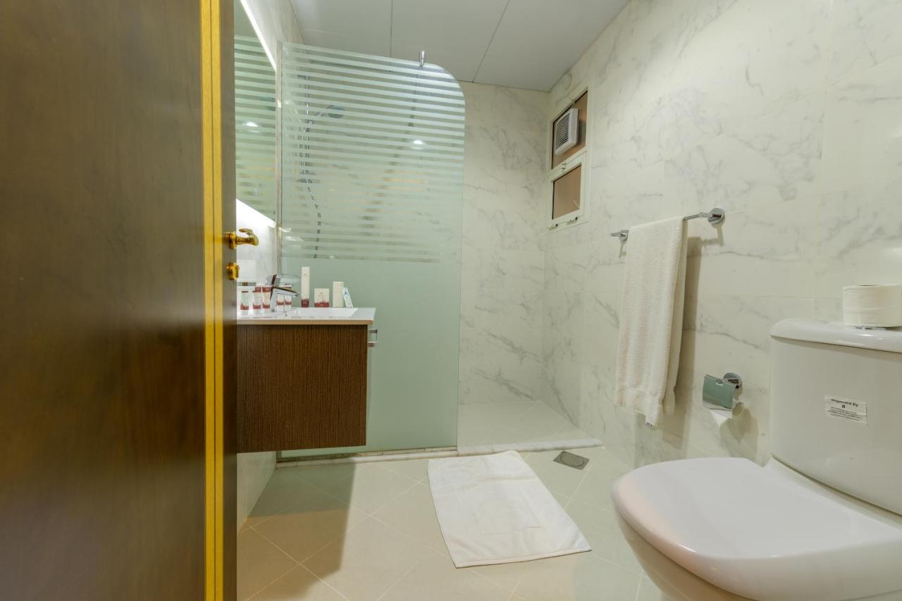 Downtown Plaza Hotel Apartment Pet Friendly Абу-Даби Экстерьер фото