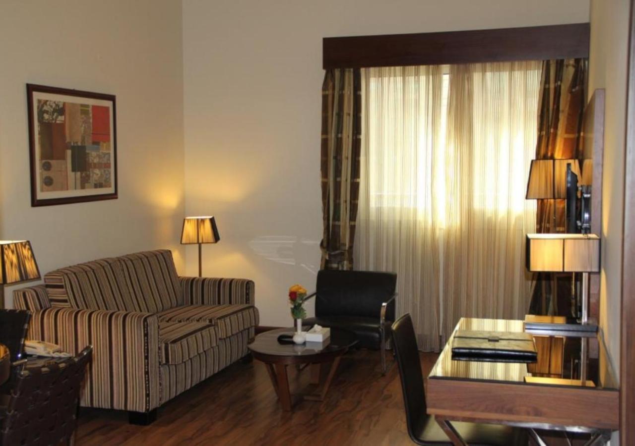 Downtown Plaza Hotel Apartment Pet Friendly Абу-Даби Экстерьер фото